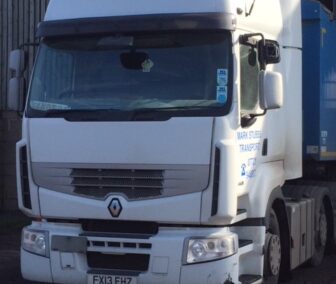 Renault 460 Dxi Premium 2013 - Worldwide Shipping & UK Export by Clugston International.
