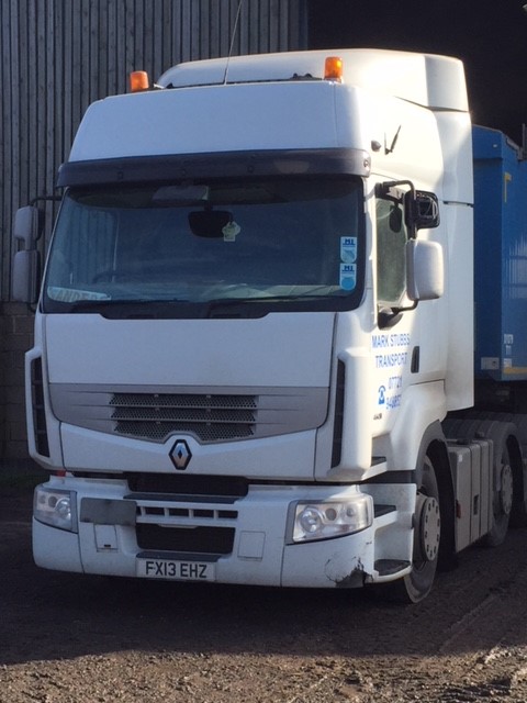 Renault 460 Dxi Premium 2013 - Worldwide Shipping & UK Export by Clugston International.