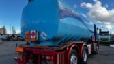 Tank Close-Up: Detailed view of 4 compartments (5,000/4,500/4,500/5,000 liters) on a Volvo FM370 aluminum fuel tank.