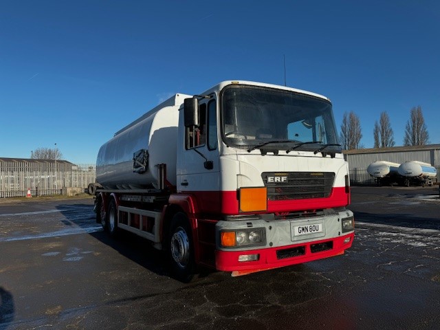 Side View: 2004 ERF ECS 230 19,000-liter fuel tanker with 5 compartments, hose & reel, and low mileage (100k km).