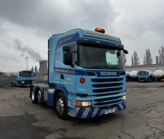 Scania G450 tractor unit equipped with tipping hydraulics, sold and exported to Tanzania.