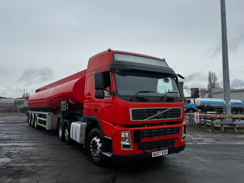 Used 2007 VOLVO & Tanker Trailer combination | UK Export to Mozambique by Clugston International