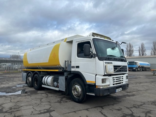 VOLVO FM Fuel Tanker | UK Export to Mozambique by Clugston International