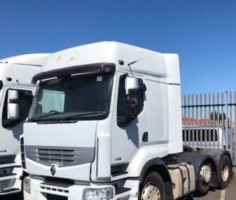 Used Renault 450 Dxi Premium (2007) | UK Truck Export to Kenya | Clugston International