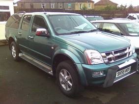 Used Isuzu Rodeo 3.0 Denver TD for Sale | UK Export to Africa | Clugston International