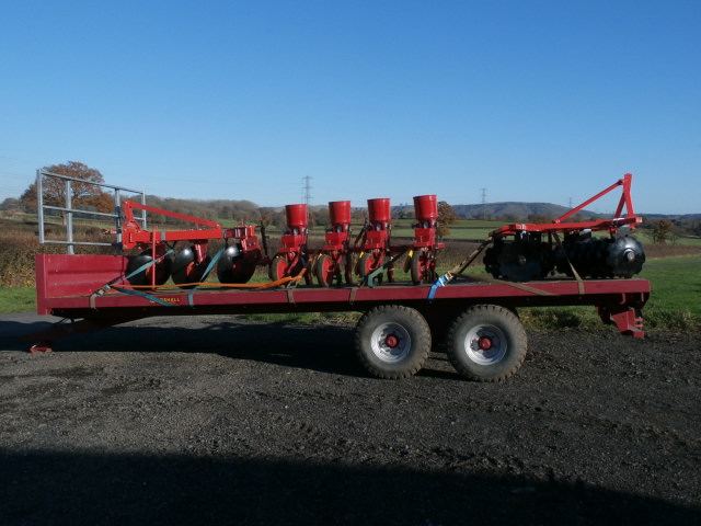 Used Agricultural Equipment for Sale | UK Export to Africa | Discs, Harrows, Maize Planters | Clugston International