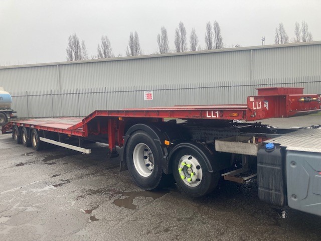 M&G Low Loader trailer for sale - sturdy low bed trailer for heavy equipment transport