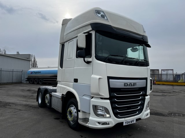 Used 2014 DAF XF460 FTG 6x2 Tractor Unit for Export to Africa: Reliable & Efficient UK-Sourced Solution for Heavy Haulage.