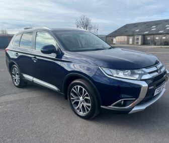 Used Mitsubishi Outlander GX4 D-Di 4x4 for Sale: Reliable & Durable SUV for Export.