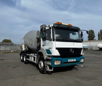 Mercedes-Benz 2007 -Mercedes Axor 2633 mixer for sale, worldwide shipping.