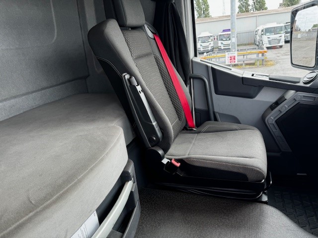 2017 Renault T460 Full ADR PETREG 6x2 | UK Export to any port in Africa, Asia, or South America by Clugston International