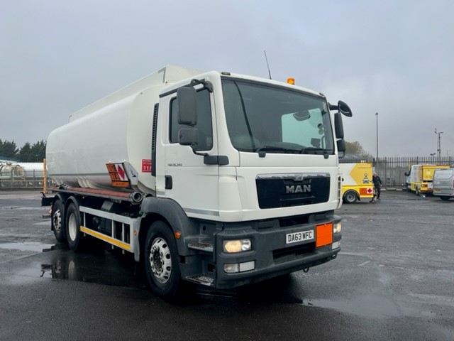 2013 MAN 26.340 6X2 21,000 LTR FUEL TANKER for sale.