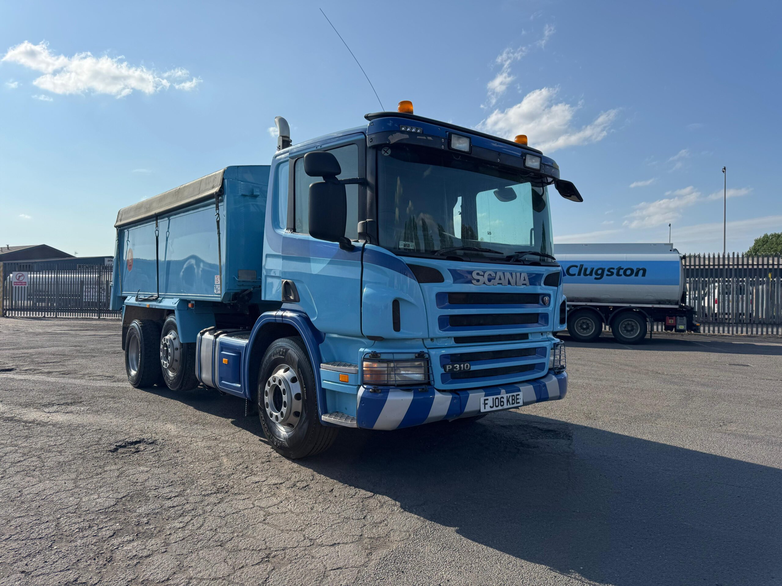 For Sale: 2006 Scania P310 6x2 tipper truck, 15-tonne payload with insulated aluminium body, manual gearbox, roll-over cover & 506,945 km. Worldwide shipping available. Call or WhatsApp Paul on: +44 7712 674458